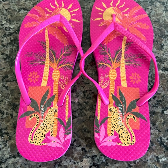 Old Navy Shoes - Old Navy Pink Tropical Sandals size 9 only worn once